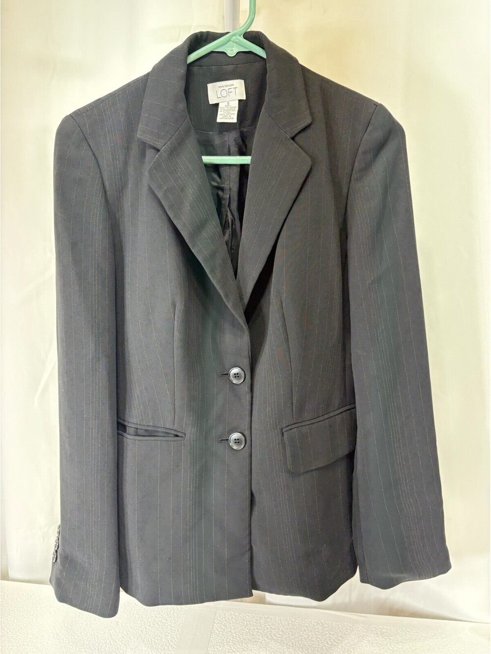 Ann Taylor LOFT Women's Black Pinstripe Blazer Size 0 290D
